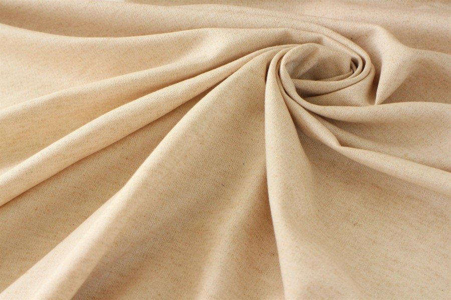ツイル生地と同じく、平織りより柔らかくしなやかです。