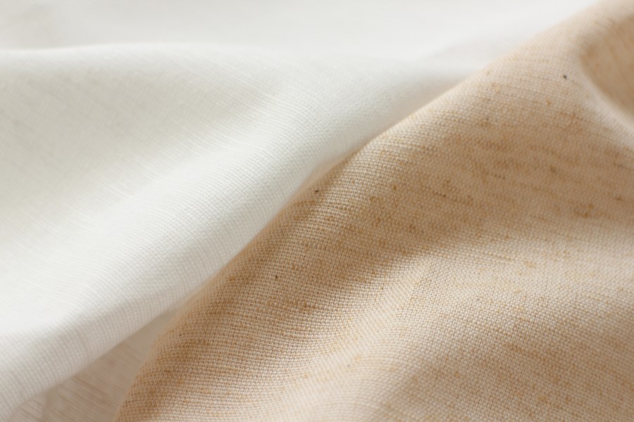 オフホワイト/キナリ